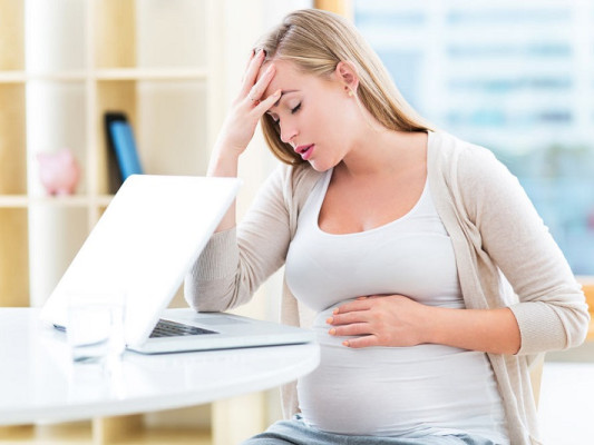 Hiện tượng mang thai bị đau đầu có đáng lo ngại? Điều trị và phòng ngừa ra sao?