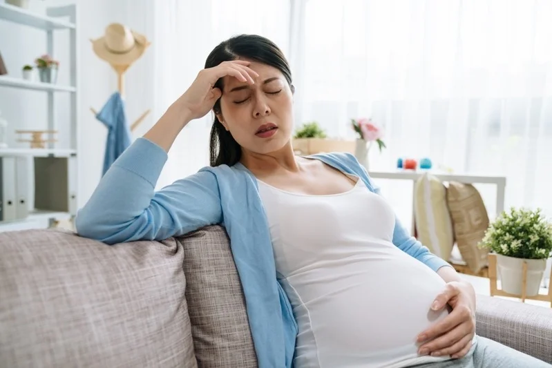 Lý do bà bầu bị hoa mắt chóng mặt khi mang thai 1 Lý do bà bầu bị hoa mắt chóng mặt khi mang thai
