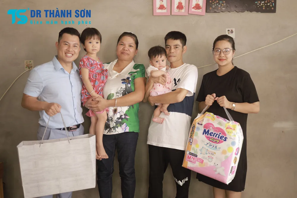 Nhận con nuôi vì tuyệt vọng, chị Hoa bất ngờ mang thai tự nhiên sau 12 năm 2 Nhận con nuôi vì tuyệt vọng, chị Hoa bất ngờ mang thai tự nhiên sau 12 năm